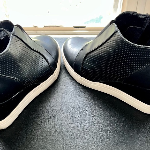 A New Day black zip up booties size 6.5 - Picture 3 of 3